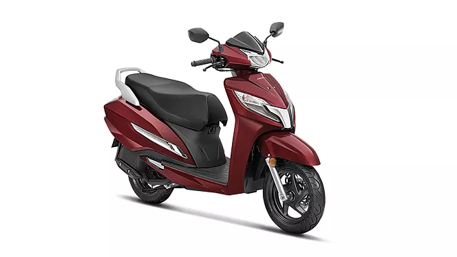 Honda Activa scooter on rent in srinagar, kashmir.