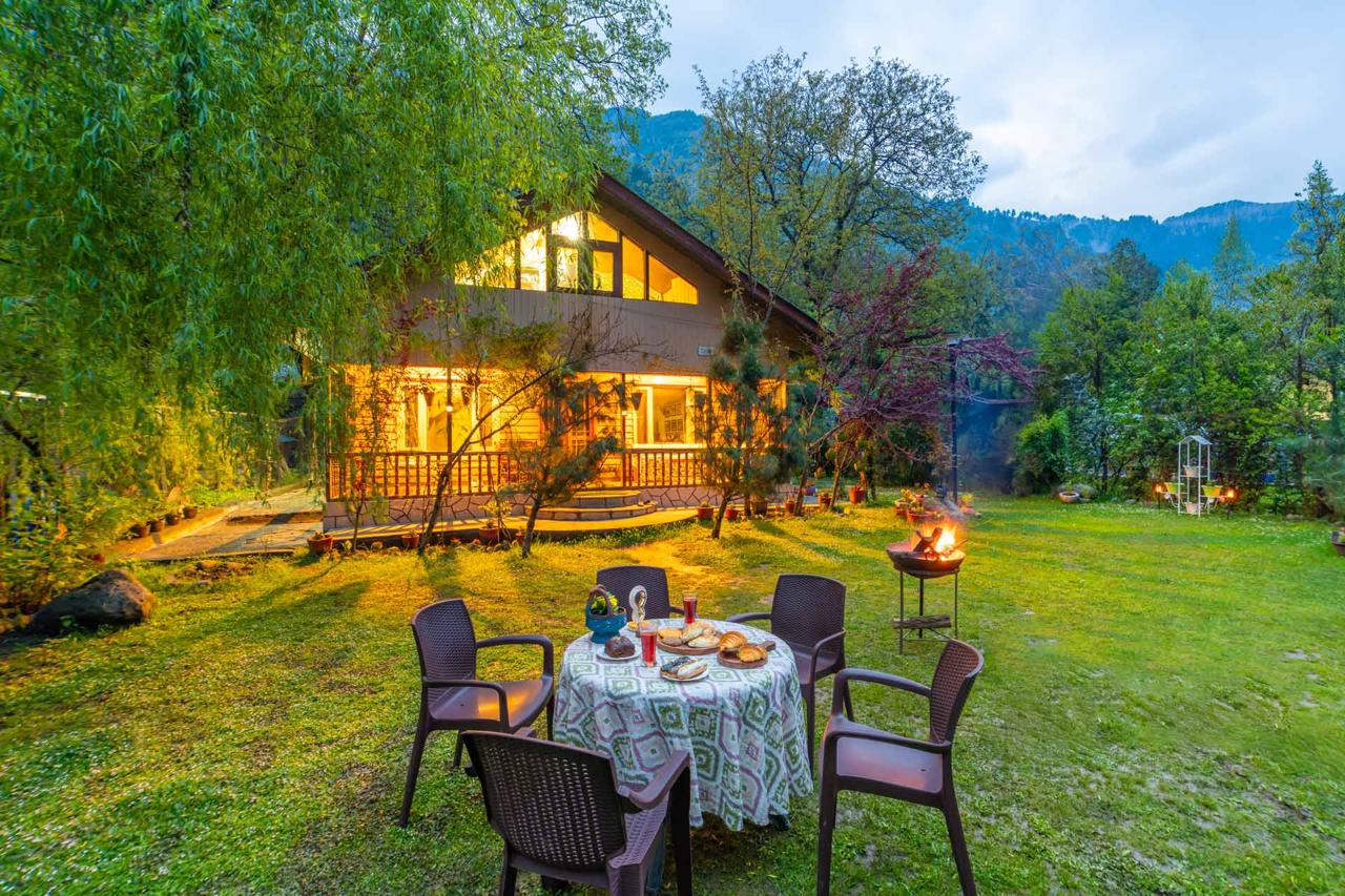 garden area maryam cottage pahalgam